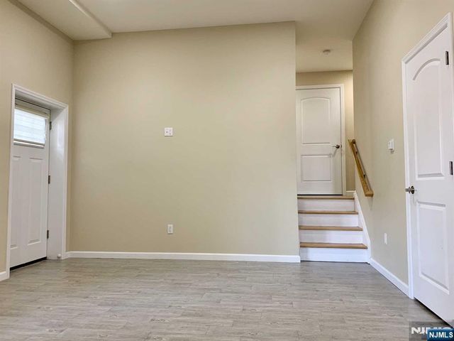 219 Roff Avenue B, Palisades Park, NJ 07650