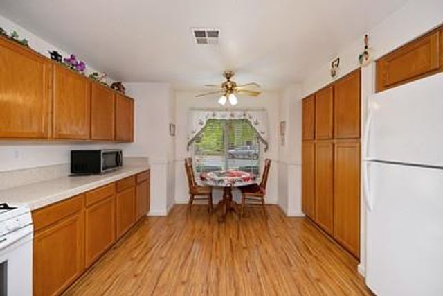 8939 Generations Ct, Elk Grove, CA 95758