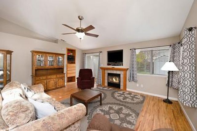 8939 Generations Ct, Elk Grove, CA 95758