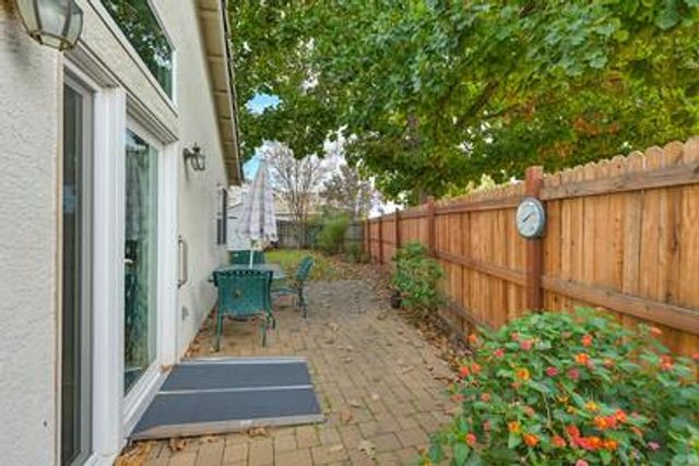 8939 Generations Ct, Elk Grove, CA 95758