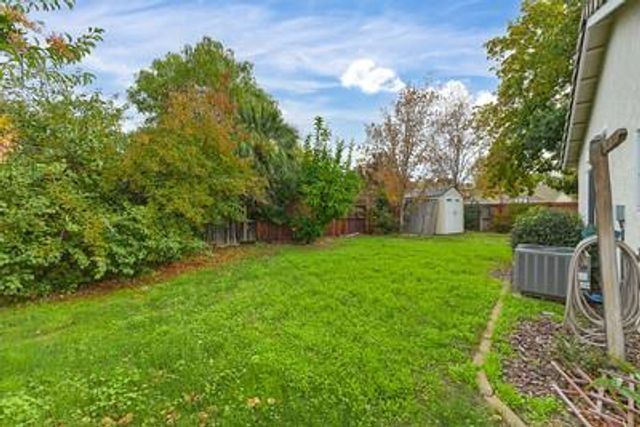 8939 Generations Ct, Elk Grove, CA 95758