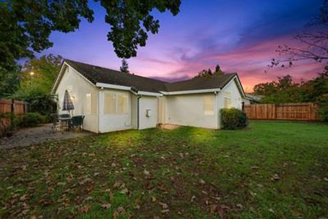 8939 Generations Ct, Elk Grove, CA 95758