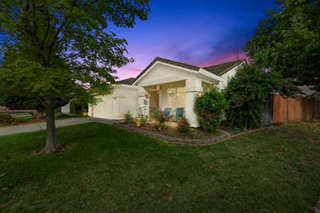 8939 Generations Ct, Elk Grove, CA 95758