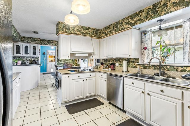 15111 Stonewick Drive, Houston, TX 77068