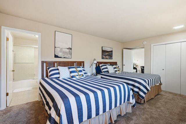 125 Chelsea Dr, Fairfield Bay, AR 72088