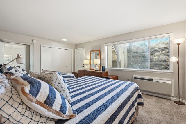 125 Chelsea Dr, Fairfield Bay, AR 72088