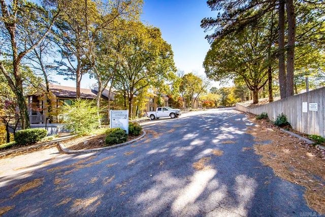 125 Chelsea Dr, Fairfield Bay, AR 72088