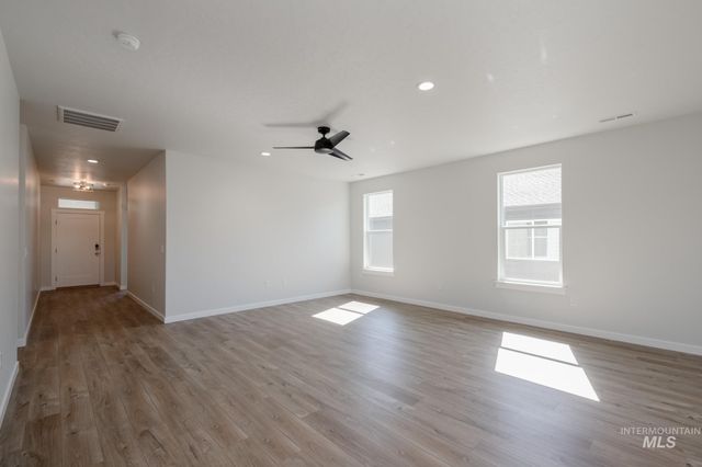 2055 S Border Way, Meridian, ID 83642