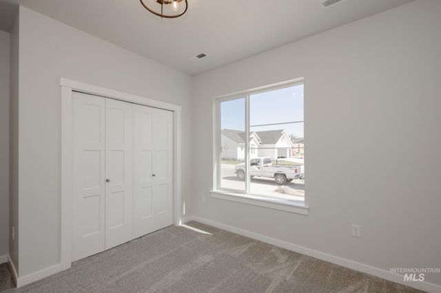 2055 S Border Way, Meridian, ID 83642