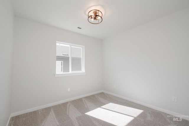 2055 S Border Way, Meridian, ID 83642
