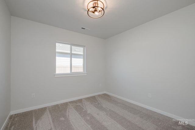 2055 S Border Way, Meridian, ID 83642