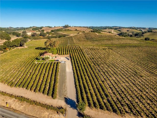 3000 Oakdale Rd., Paso Robles, CA 93446