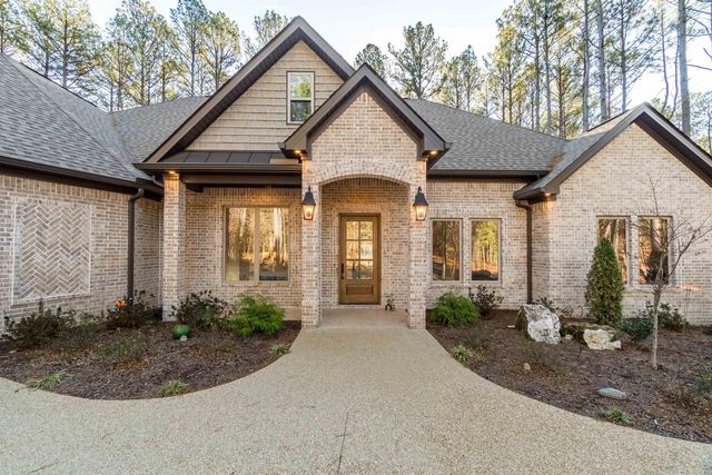 1 Estado Circle, Hot Springs Village, AR 71909