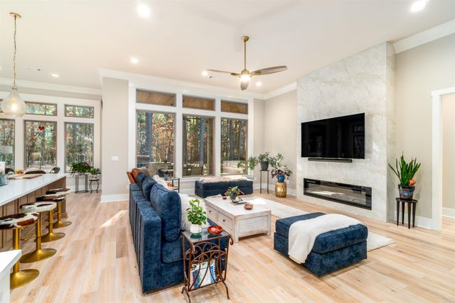 1 Estado Circle, Hot Springs Village, AR 71909