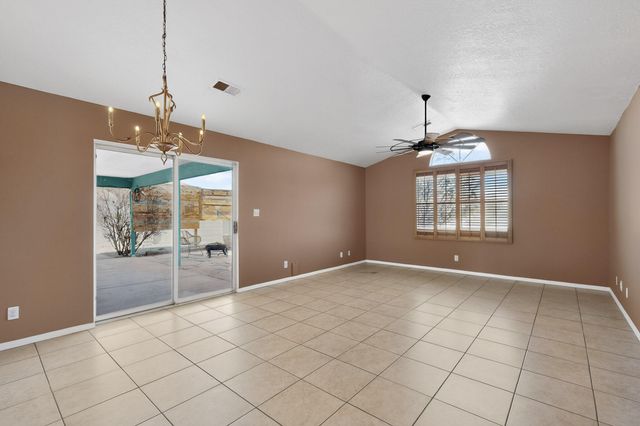 7417 Mackenzie Drive NE, Rio Rancho, NM 87144