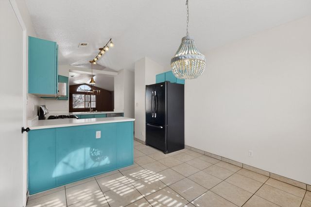 7417 Mackenzie Drive NE, Rio Rancho, NM 87144