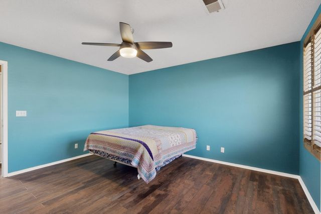 7417 Mackenzie Drive NE, Rio Rancho, NM 87144