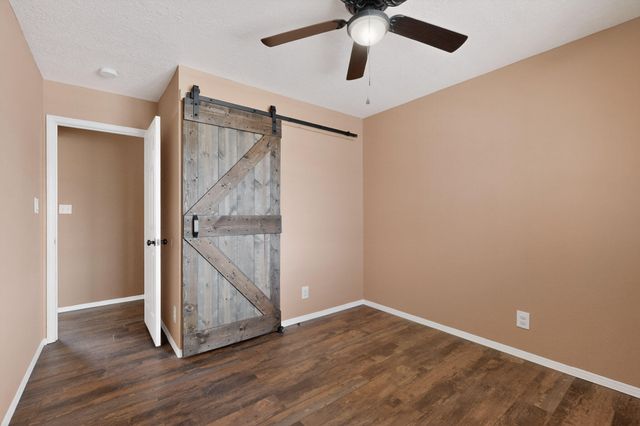 7417 Mackenzie Drive NE, Rio Rancho, NM 87144