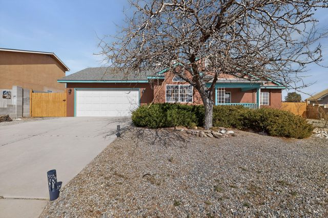 7417 Mackenzie Drive NE, Rio Rancho, NM 87144
