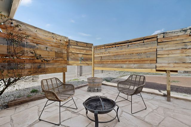 7417 Mackenzie Drive NE, Rio Rancho, NM 87144