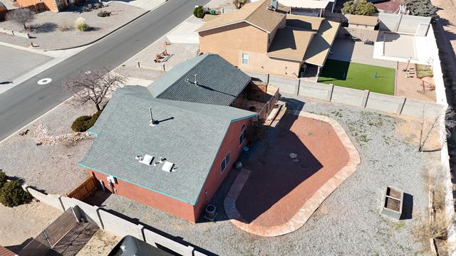 7417 Mackenzie Drive NE, Rio Rancho, NM 87144