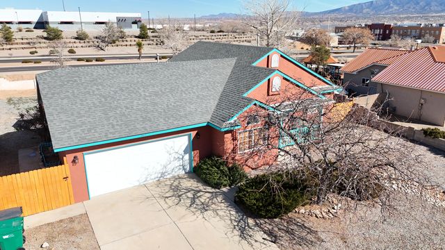 7417 Mackenzie Drive NE, Rio Rancho, NM 87144