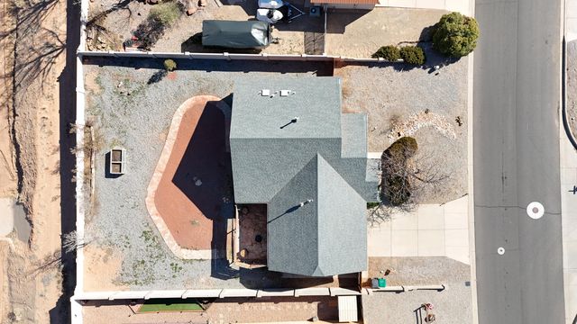 7417 Mackenzie Drive NE, Rio Rancho, NM 87144