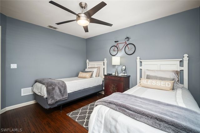 259 Deerwood CIR 6, Naples, FL 34113