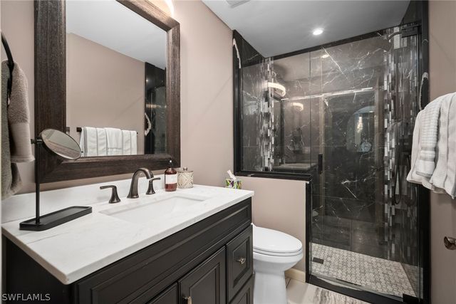 259 Deerwood CIR 6, Naples, FL 34113