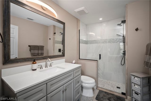 259 Deerwood CIR 6, Naples, FL 34113