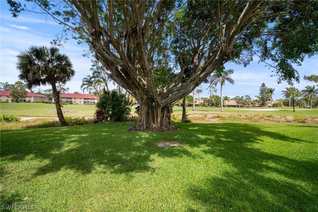 259 Deerwood CIR 6, Naples, FL 34113