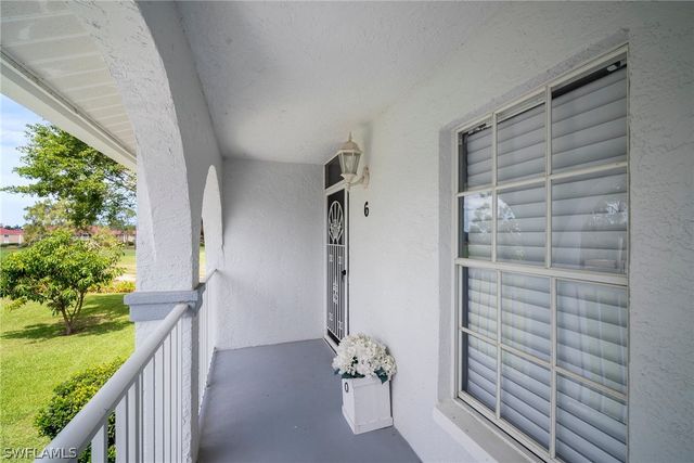 259 Deerwood CIR 6, Naples, FL 34113