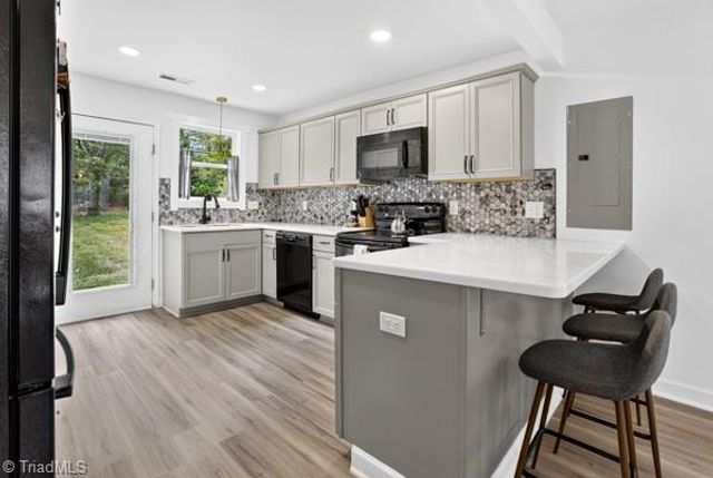 3720 Carver School Road, Winston-salem, NC 27105