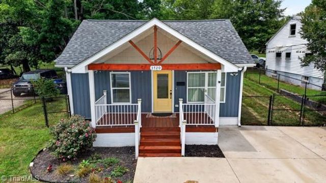 3720 Carver School Road, Winston-salem, NC 27105