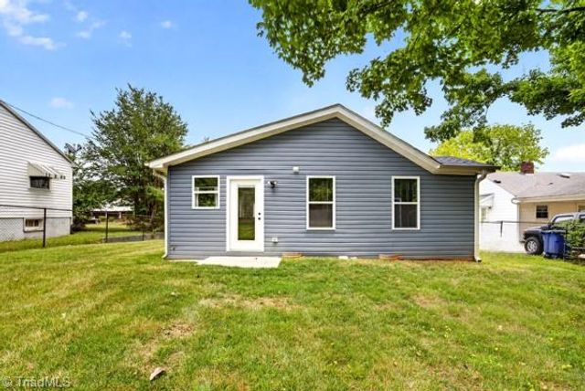 3720 Carver School Road, Winston-salem, NC 27105