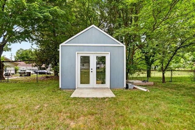 3720 Carver School Road, Winston-salem, NC 27105
