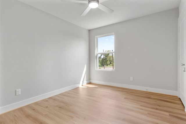 1222 E 33rd Street, Houston, TX 77022