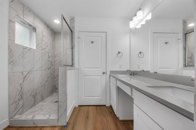 1222 E 33rd Street, Houston, TX 77022