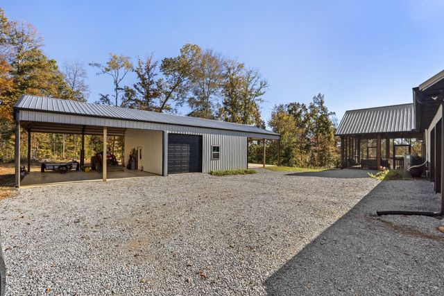 594 Highway 100, Centerville, TN 37033