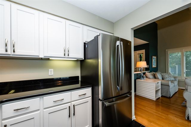 1810 Lakeshore Drive 7, Saint Joseph, MI 49085