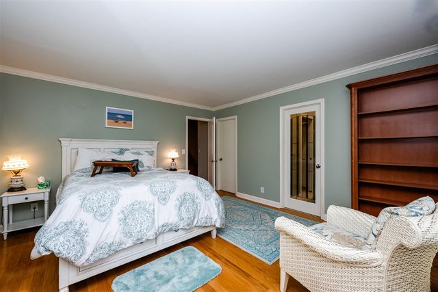 1810 Lakeshore Drive 7, Saint Joseph, MI 49085