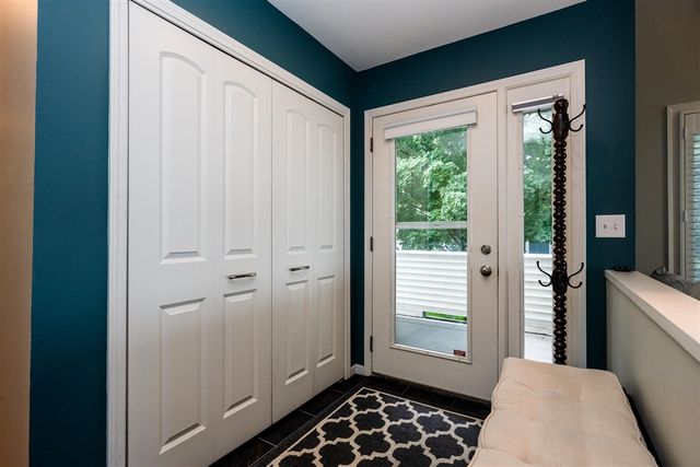1810 Lakeshore Drive 7, Saint Joseph, MI 49085