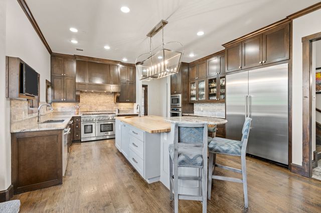 2217 King Fisher Drive, Westlake, TX 76262