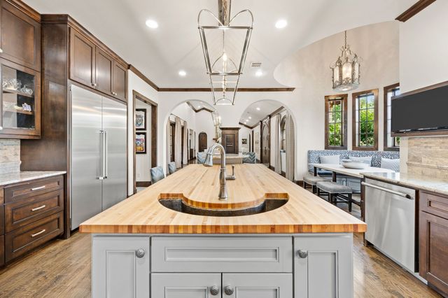 2217 King Fisher Drive, Westlake, TX 76262