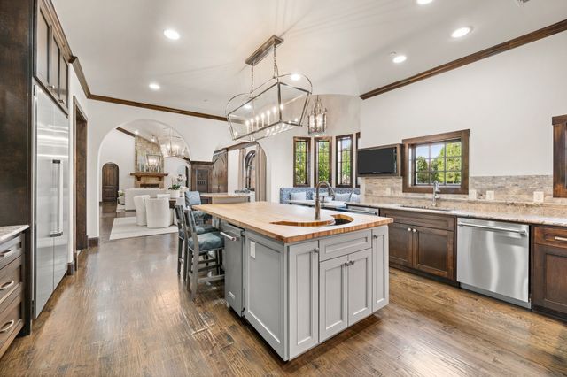 2217 King Fisher Drive, Westlake, TX 76262