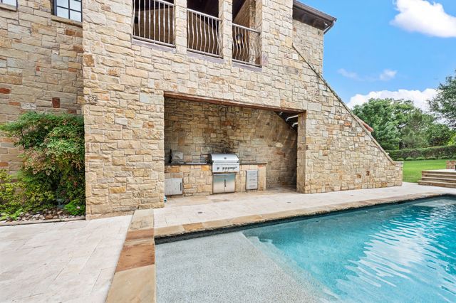 2217 King Fisher Drive, Westlake, TX 76262