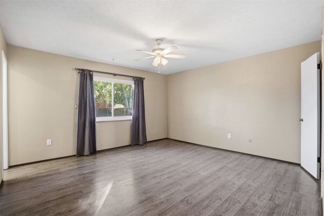 6520 Yarmouth Avenue, North Richland Hills, TX 76182