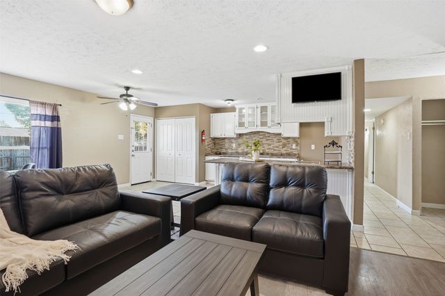 6520 Yarmouth Avenue, North Richland Hills, TX 76182