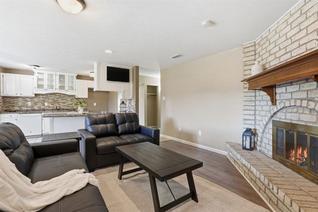 6520 Yarmouth Avenue, North Richland Hills, TX 76182