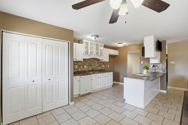 6520 Yarmouth Avenue, North Richland Hills, TX 76182